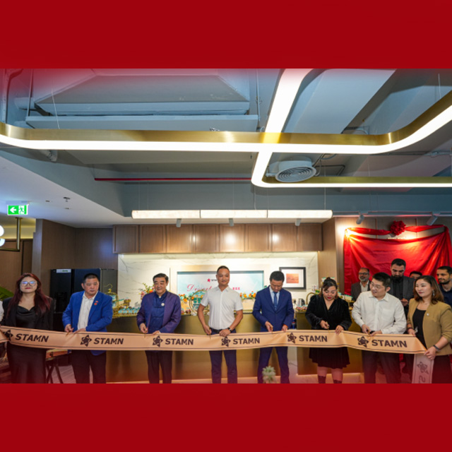 Warmly congratulate STAMN Development Company on the opening of its sales center & the inauguration of the Jiangxi Chamber of Commerce office in the UAE!