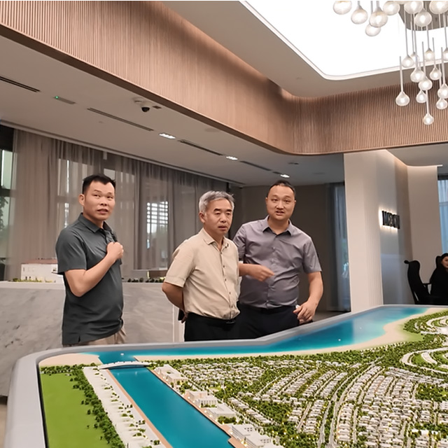 SIONE Group Chairman Wu Xinwen Leads Core Management Team on Abu Dhabi Assessment